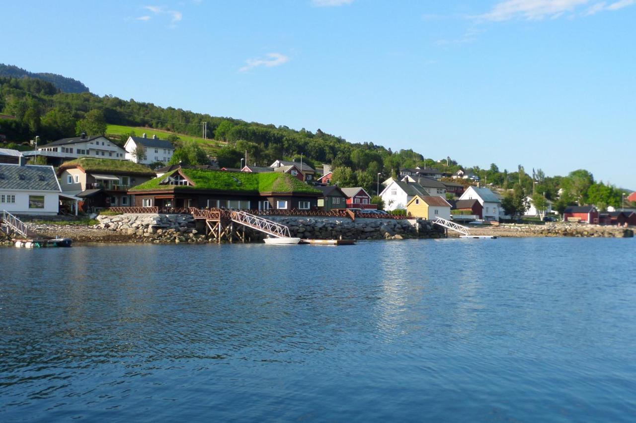 Solstrand Fjord Holiday Eidsvåg Exteriör bild