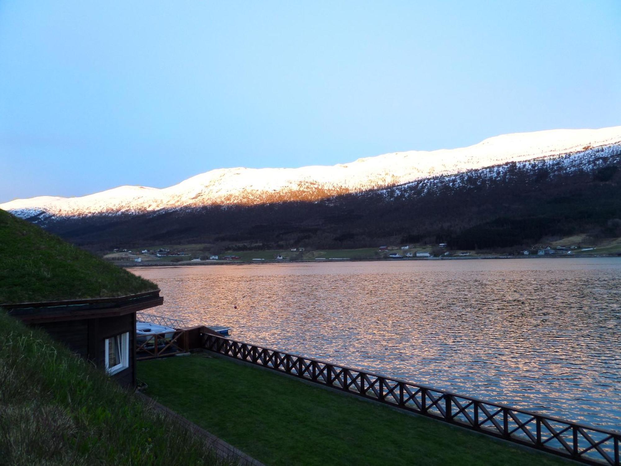 Solstrand Fjord Holiday Eidsvåg Exteriör bild